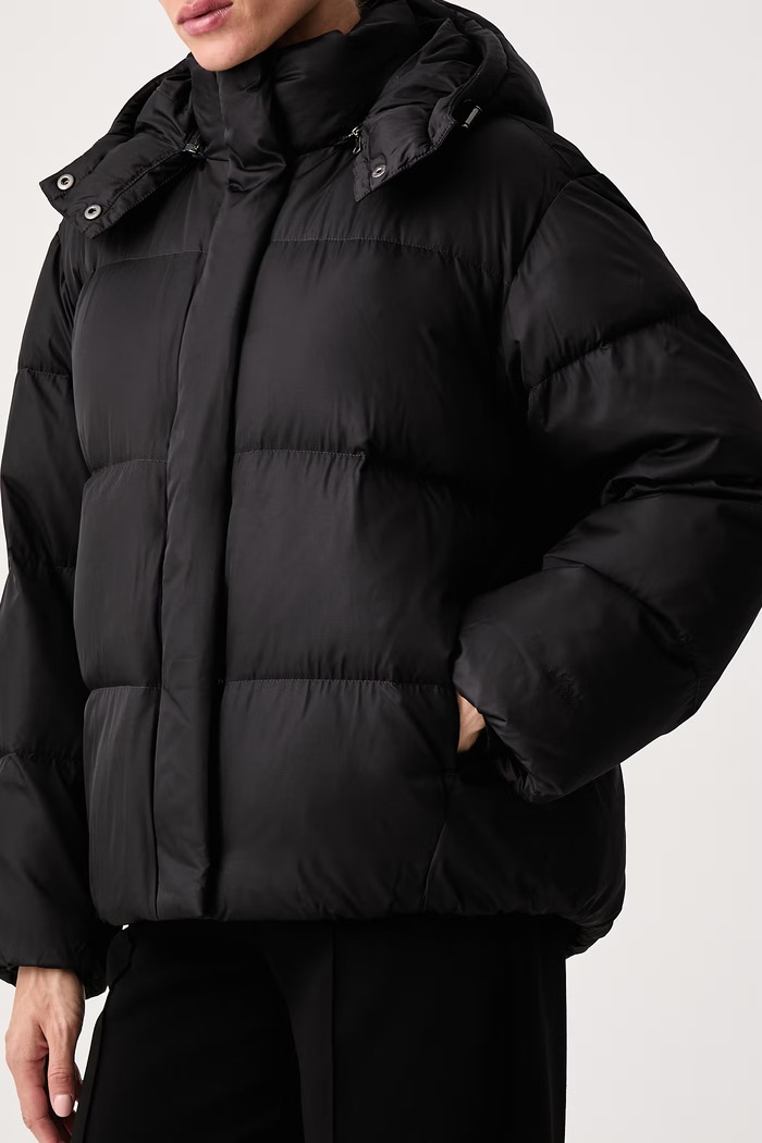 Páperová bunda dámska TATE BUBBLE Levi's 006RQ čierna