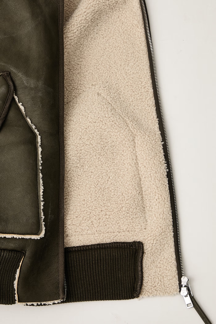 Maison Kitsuné Bomber krótka kurtka damska z imitacji skóry MRWWV04WQ4113