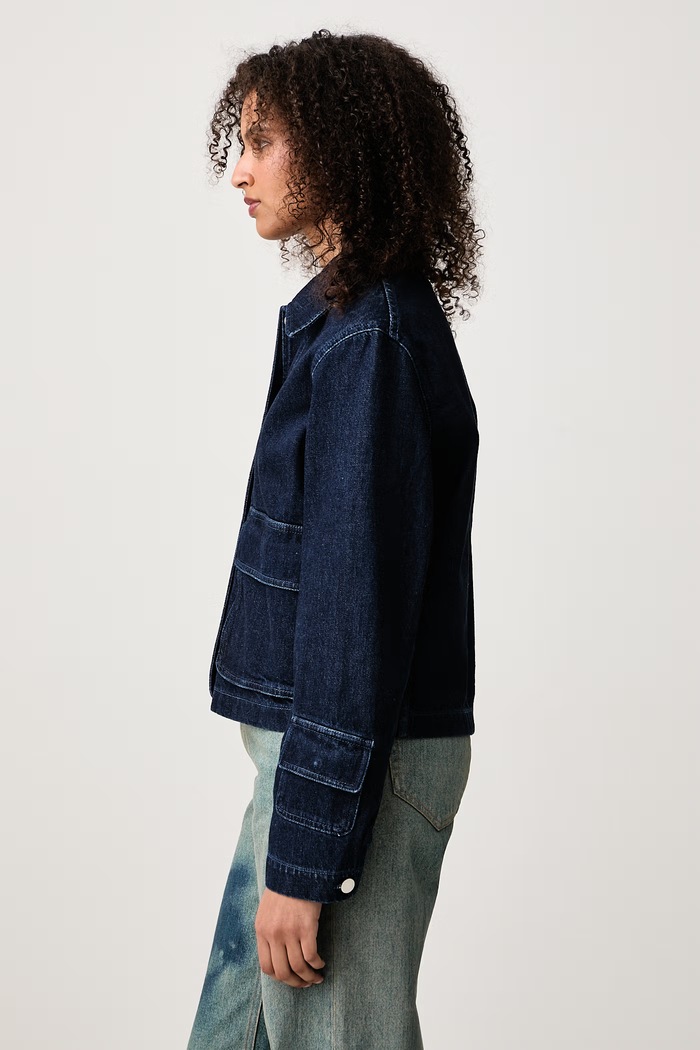 Krótka kurtka damska jeansowa Maison Kitsuné MRWDV00WD4019 granatowy