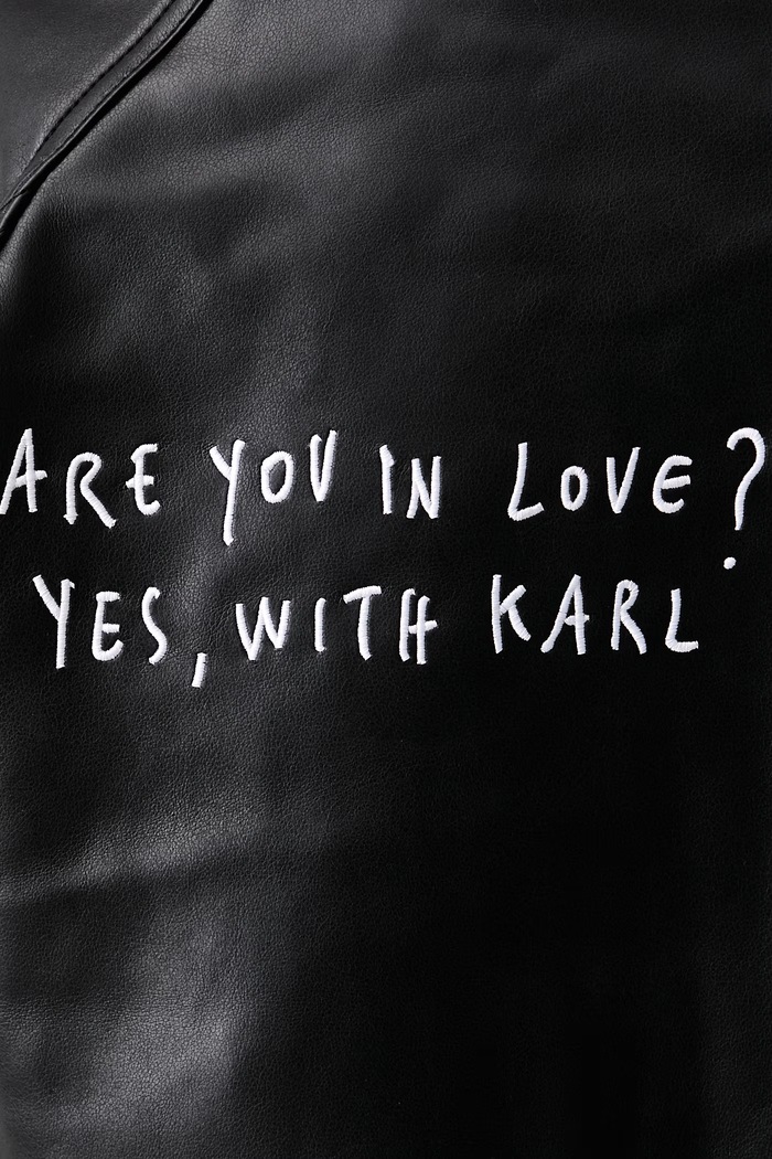 Krótka kurtka damska z imitacji skóry x Pietro Terzini Karl Lagerfeld Jeans czarny B4W15057