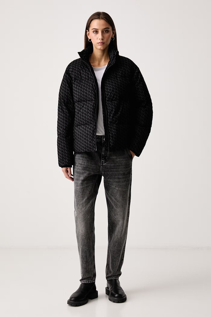 Karl Lagerfeld Jeans Prošivena jakna za žene B4W15020 crna AW26