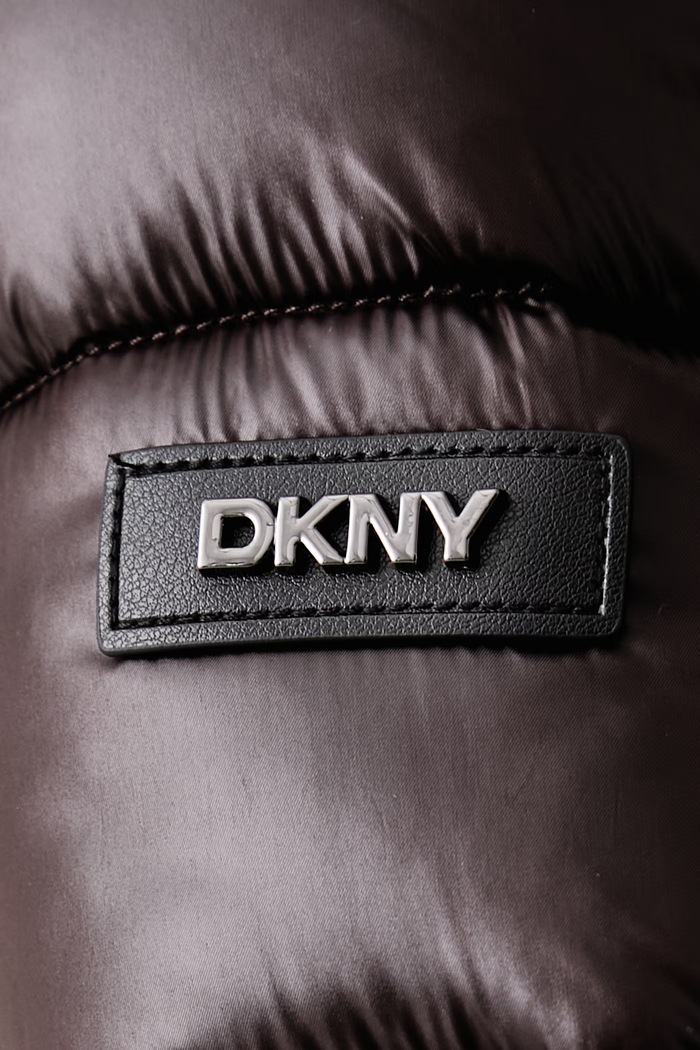Długa kurtka damska DKNY DLEMPW58 brązowy