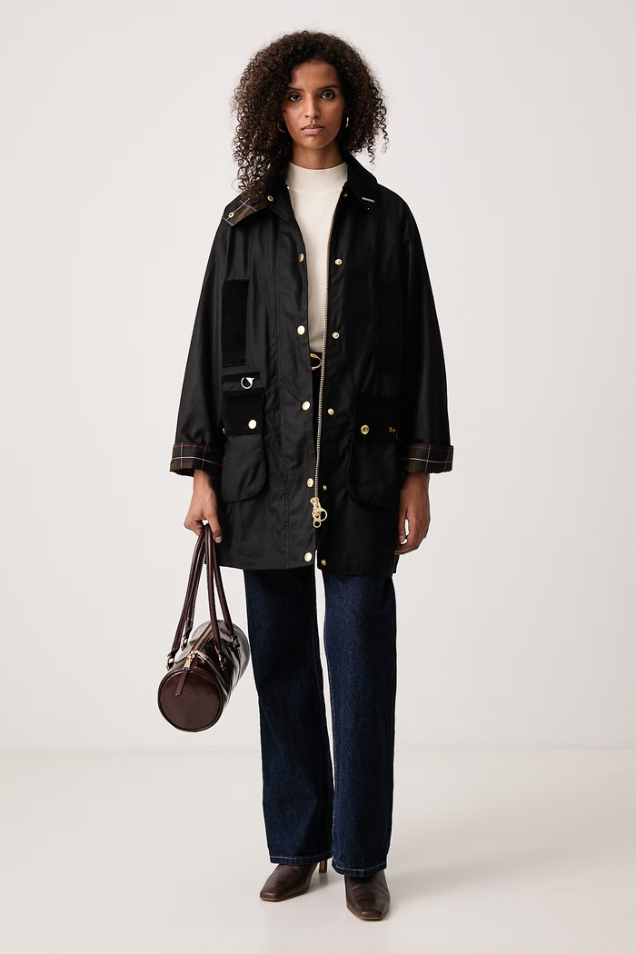 Barbour Długa kurtka damska bawełniana Beaufort LWX1583 czarny AW26