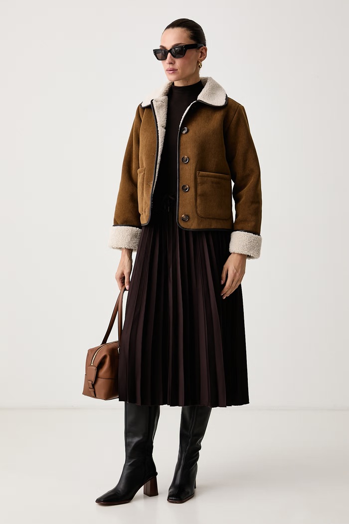 Barbour Krótka kurtka damska sztruksowa Penny LCA0423 beżowy AW26