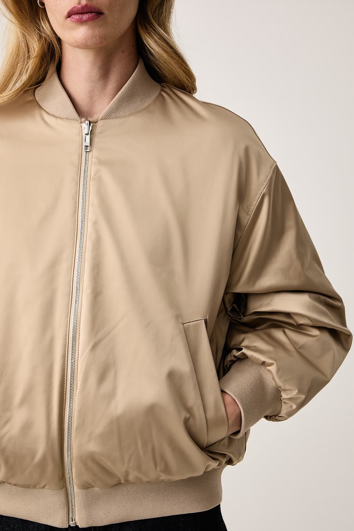 BOSS Двостороння куртка жіноча Petisa 50567439
