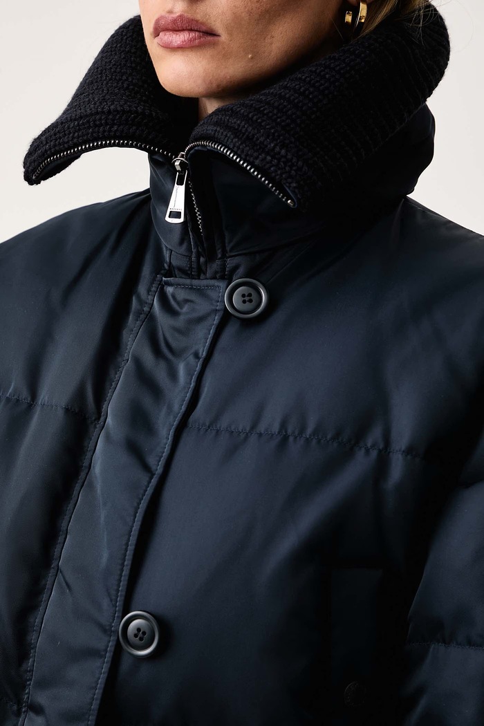 Kurtka puchowa damska WKDEBURNEA Weekend Max Mara 2625486012600 granatowy