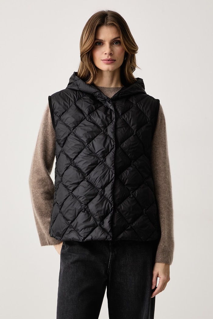Weekend Max Mara Bezrękawnik puchowy damski WKDGIOCHI czarny 2625296012600
