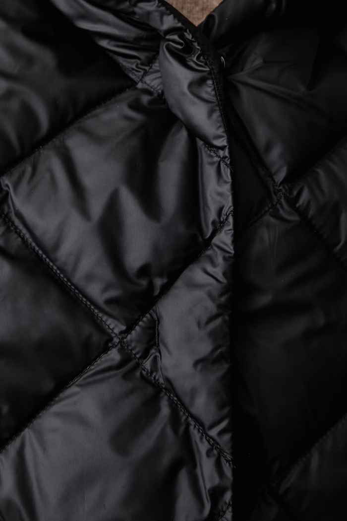 Bezrękawnik puchowy damski WKDGIOCHI Weekend Max Mara czarny 2625296012600