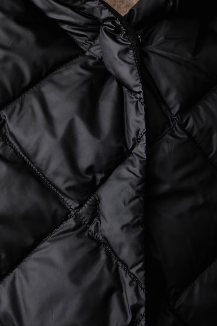 Bezrękawnik puchowy damski WKDGIOCHI Weekend Max Mara czarny 2625296012600