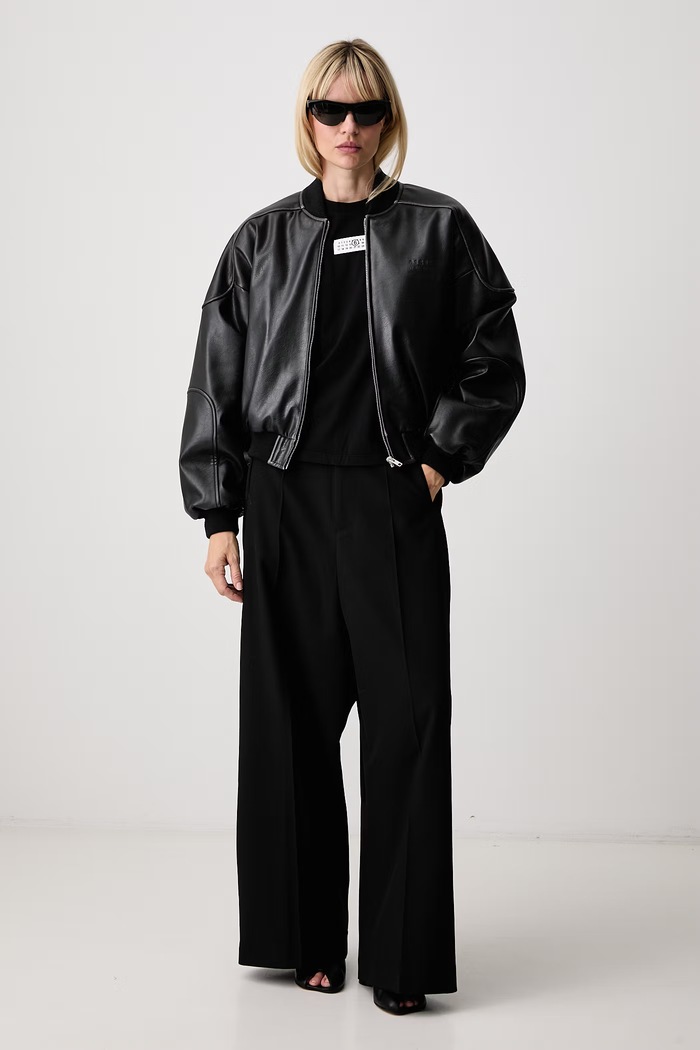MM6 Maison Margiela bomberka damska z imitacji skóry S52AM0358.M35455 czarny AW26