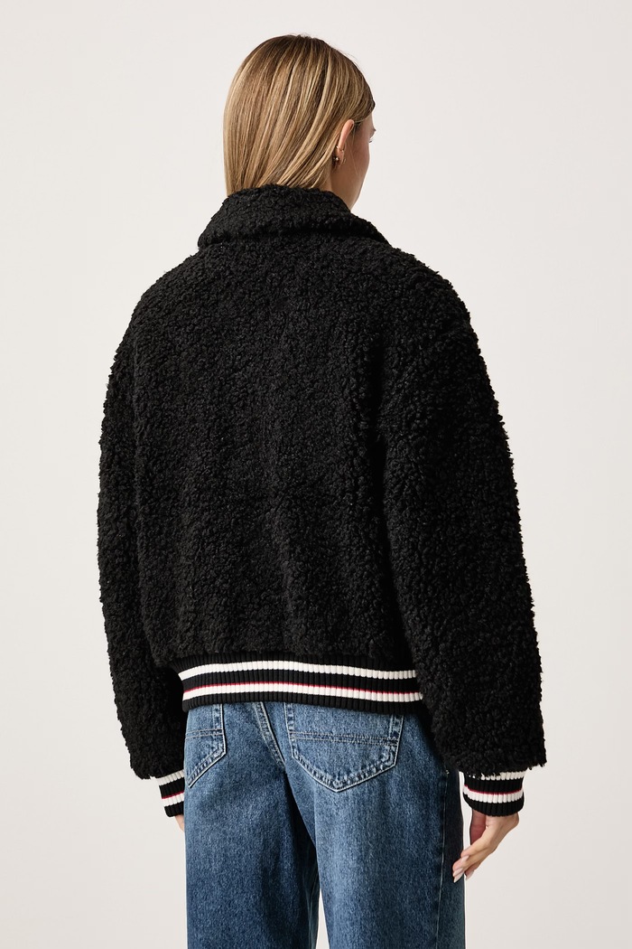 Ρούχα Tommy Jeans Μεταβατικό μπουφάν γυναικείο DW0DW23426 μαύρο