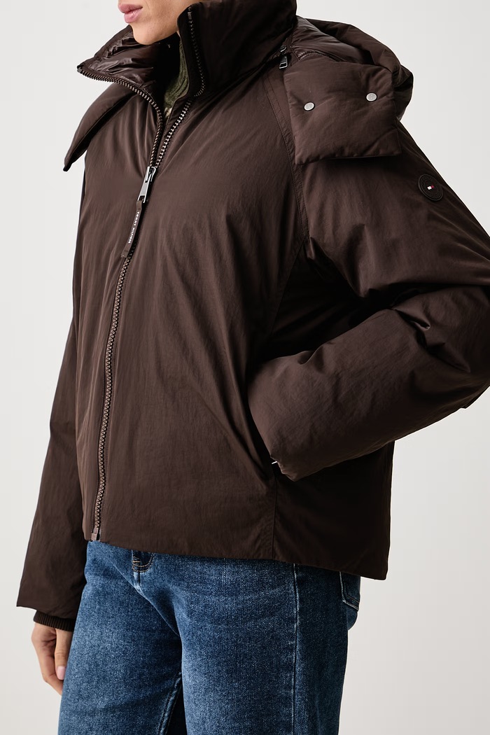 Kratka jakna za žene Tommy Hilfiger WW0WW51514 smeđa