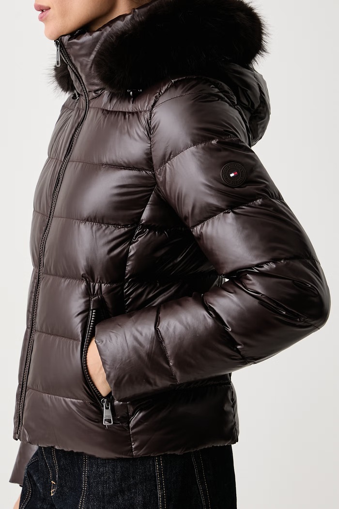 Pernata jakna za žene Tommy Hilfiger WW0WW51516 smeđa