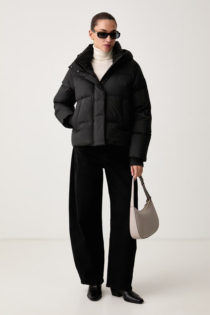 Tommy Hilfiger Péřová bunda dámská WW0WW51515 černá AW26