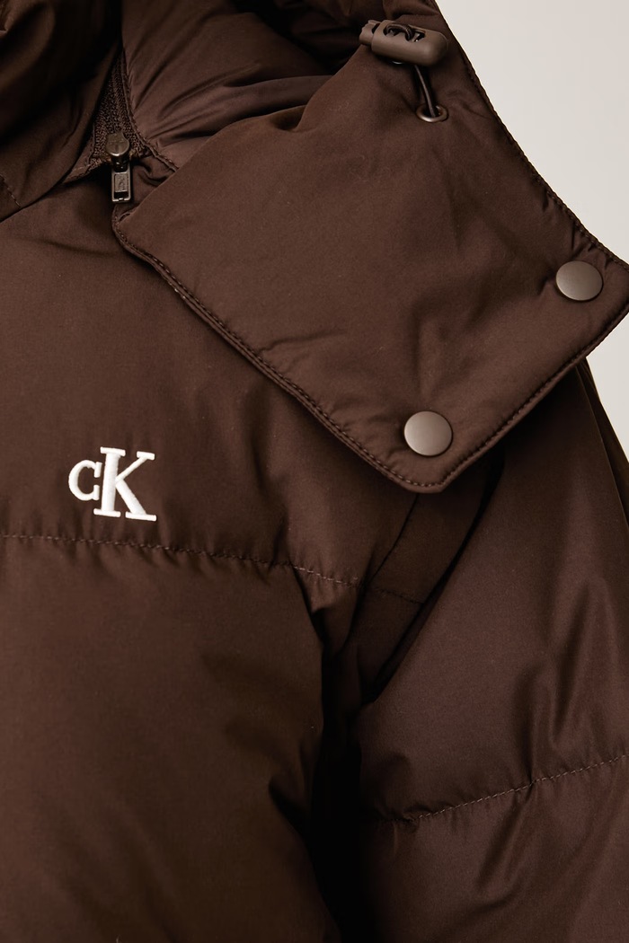 Πουπουλένιο μπουφάν γυναικείο Calvin Klein Jeans καφέ LV047H509G