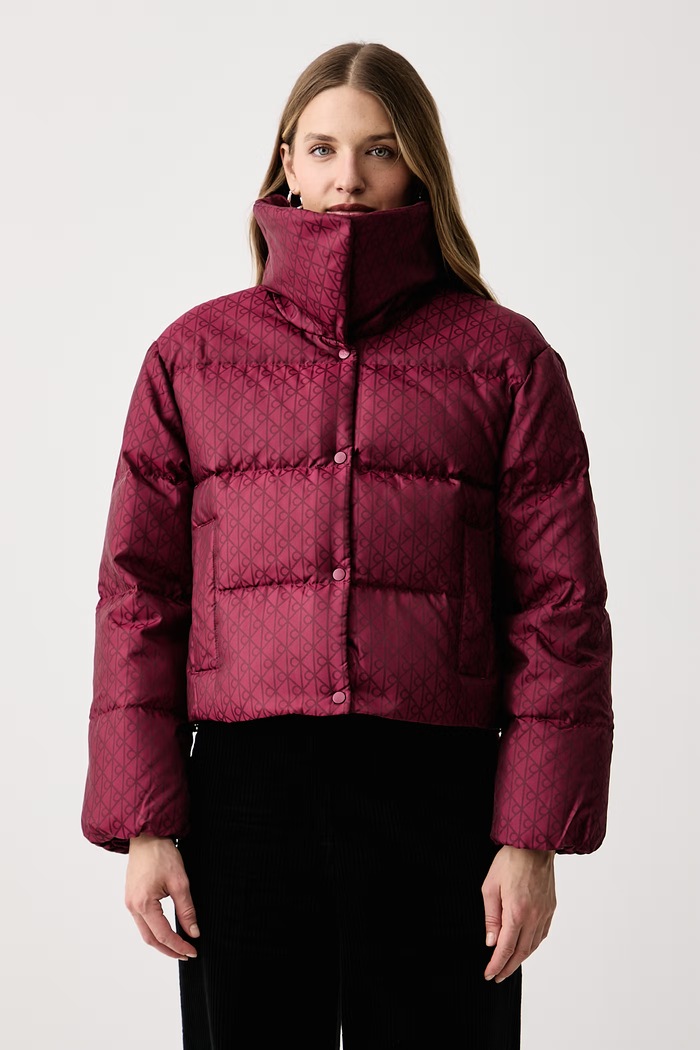 Pernata jakna za žene Calvin Klein Jeans LV047H521G bordo