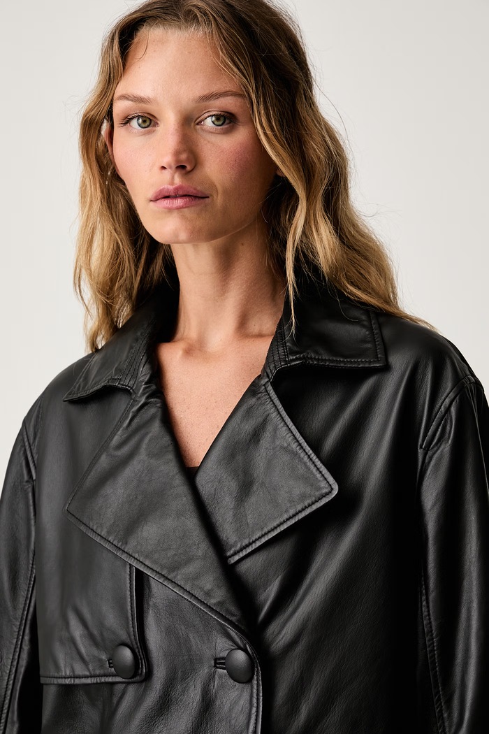 Armani Exchange късо яке дамско от кожа черен XW002438.AF25764