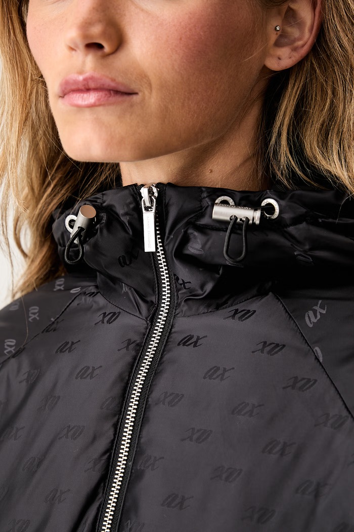 Armani Exchange късо яке дамско XW002434.AF26068 черен