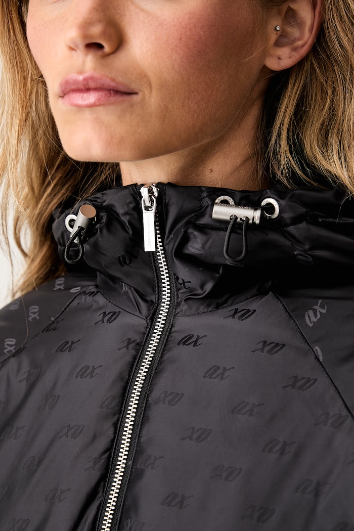 Armani Exchange късо яке дамско XW002434.AF26068 черен