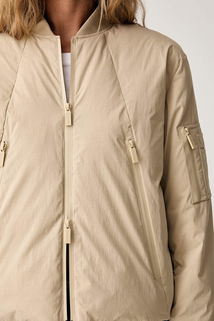 Armani Exchange krótka kurtka damska XW002431.AF26072 beżowy
