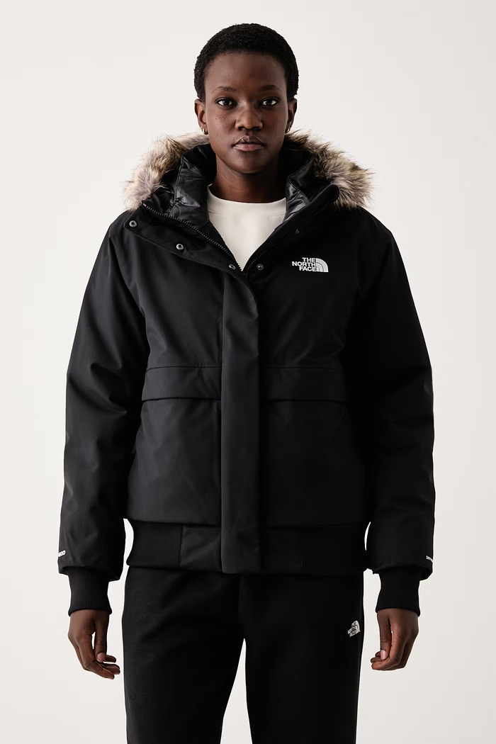 The North Face Pernata jakna za žene Arctic crna NF0A84IY4H01