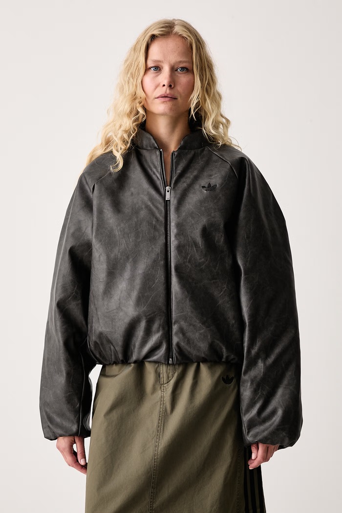 adidas Originals Bomber jakna za žene od imitacije kože crna KT4240
