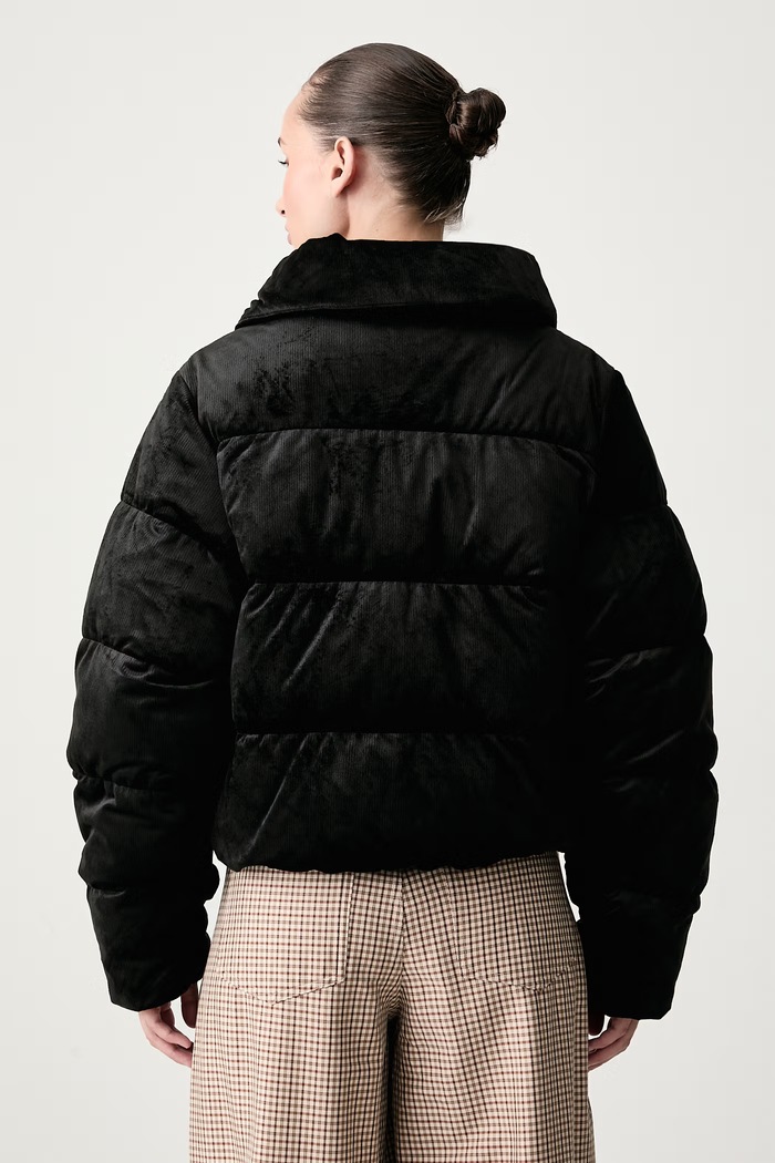 Îmbrăcăminte adidas Originals Jachetă scurtă pentru femei din catifea reiată Winterized Down KT4235 negru