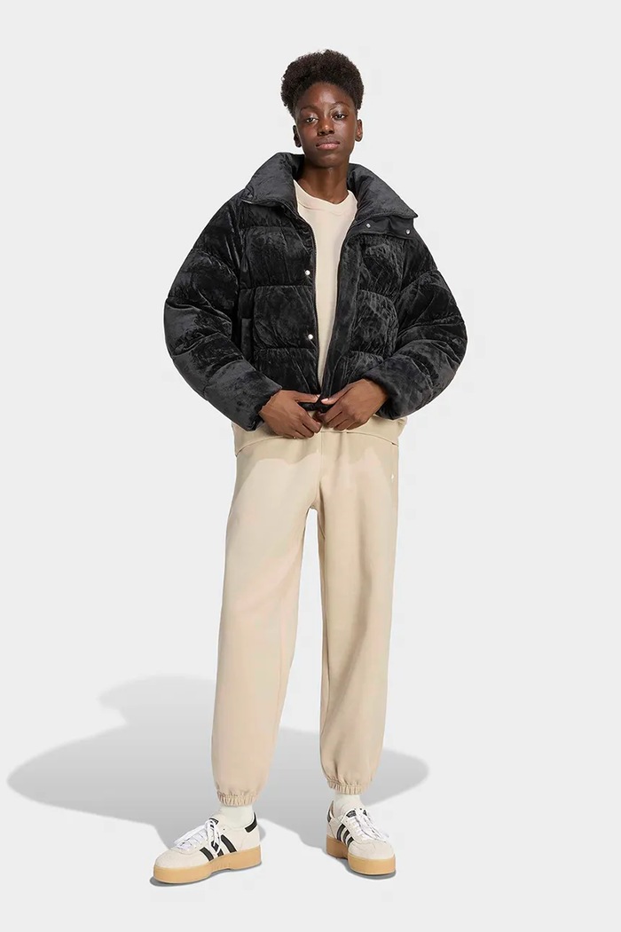 Ρούχα adidas Originals Κοντό μπουφάν γυναικείο κοτλέ Winterized Down KT4235 μαύρο