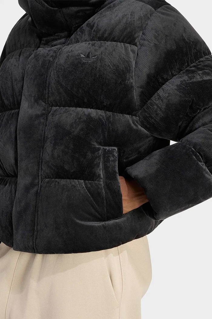 Κοντό μπουφάν γυναικείο κοτλέ Winterized Down adidas Originals μαύρο KT4235