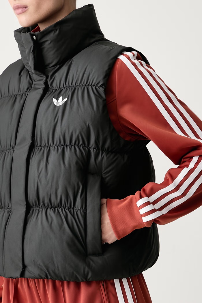 Αμάνικο γυναικείο Regular Padded Gilet adidas Originals KG6672 μαύρο