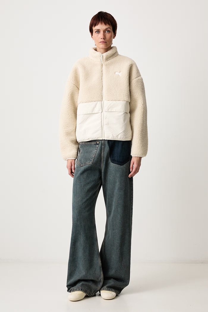 Puma Krótka kurtka damska Sherpa 694567 beżowy AW26