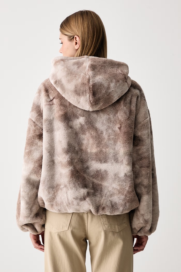 Odzież Puma Kurtka damska Street Glam 637142 beżowy