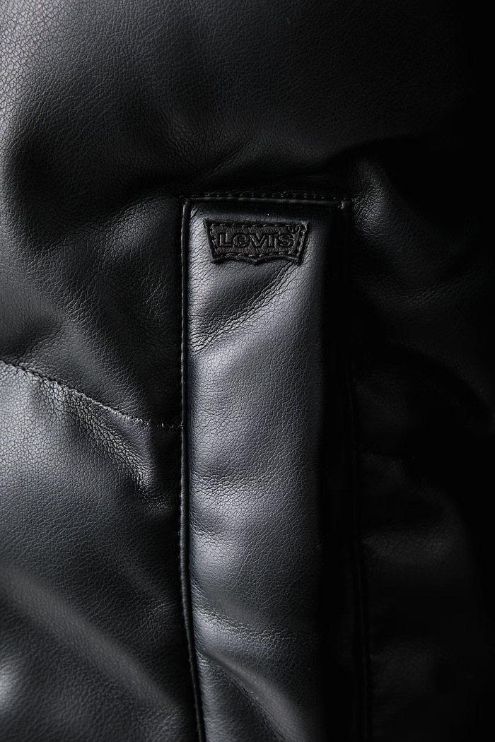 Krátka bunda dámska PALMER CROPPED PUFFER Levi's čierna 006SA