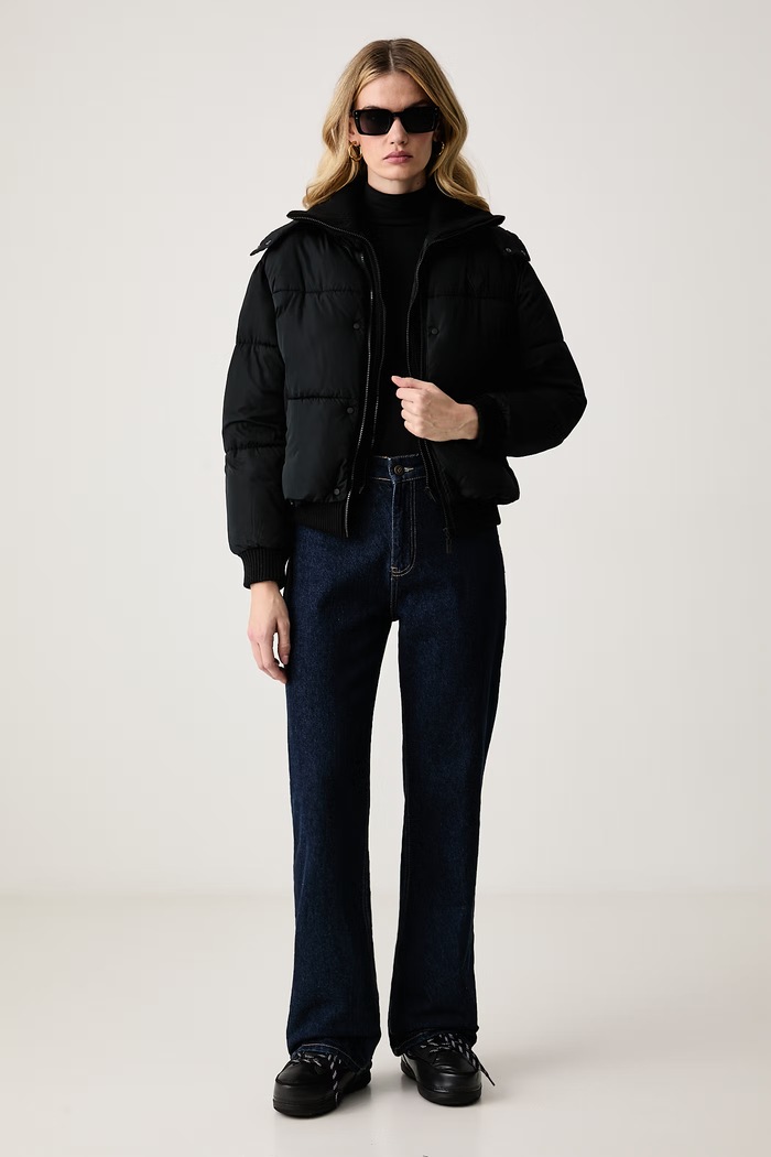 Guess Prešívaná bunda dámska VIRGINIA V6BL09.W4391 čierna AW26