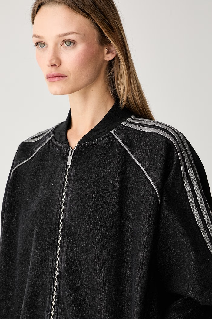 adidas Originals kurtka damska jeansowa czarny KQ6471