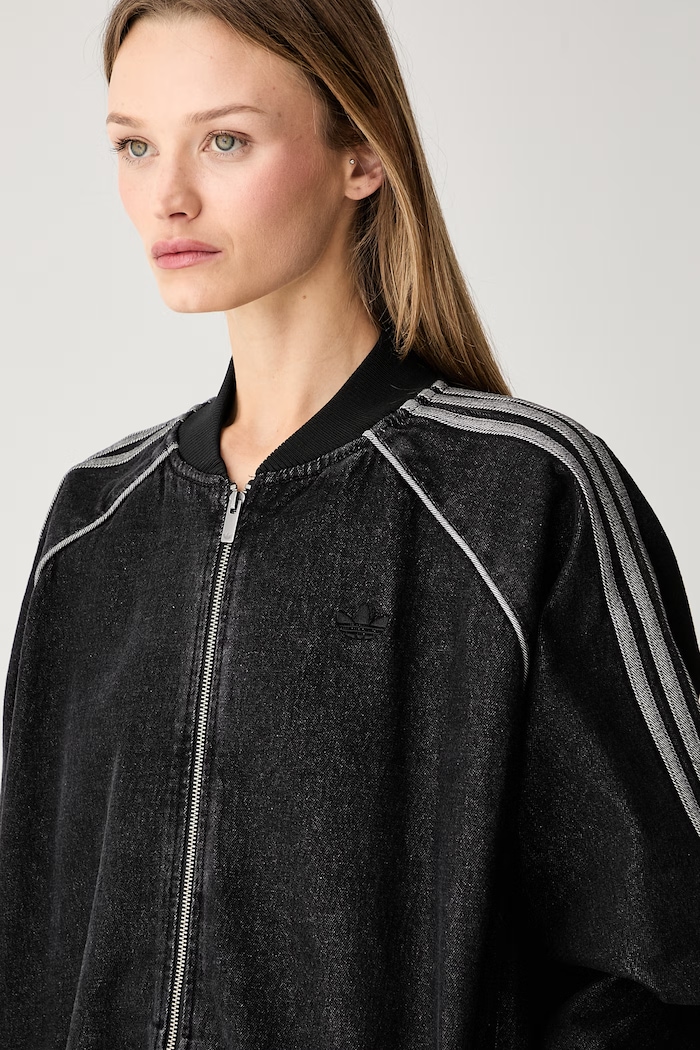 adidas Originals kurtka damska jeansowa czarny KQ6471