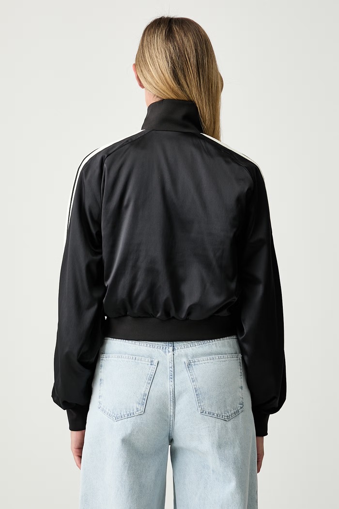 Odjeća adidas kratka jakna za žene x Farm Rio KZ5538 crna