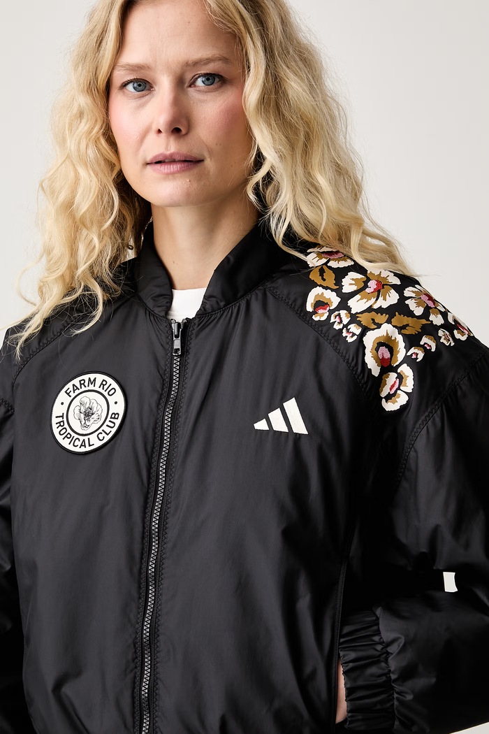 adidas kurtka przejściowa damska x Farm Rio czarny KR0282