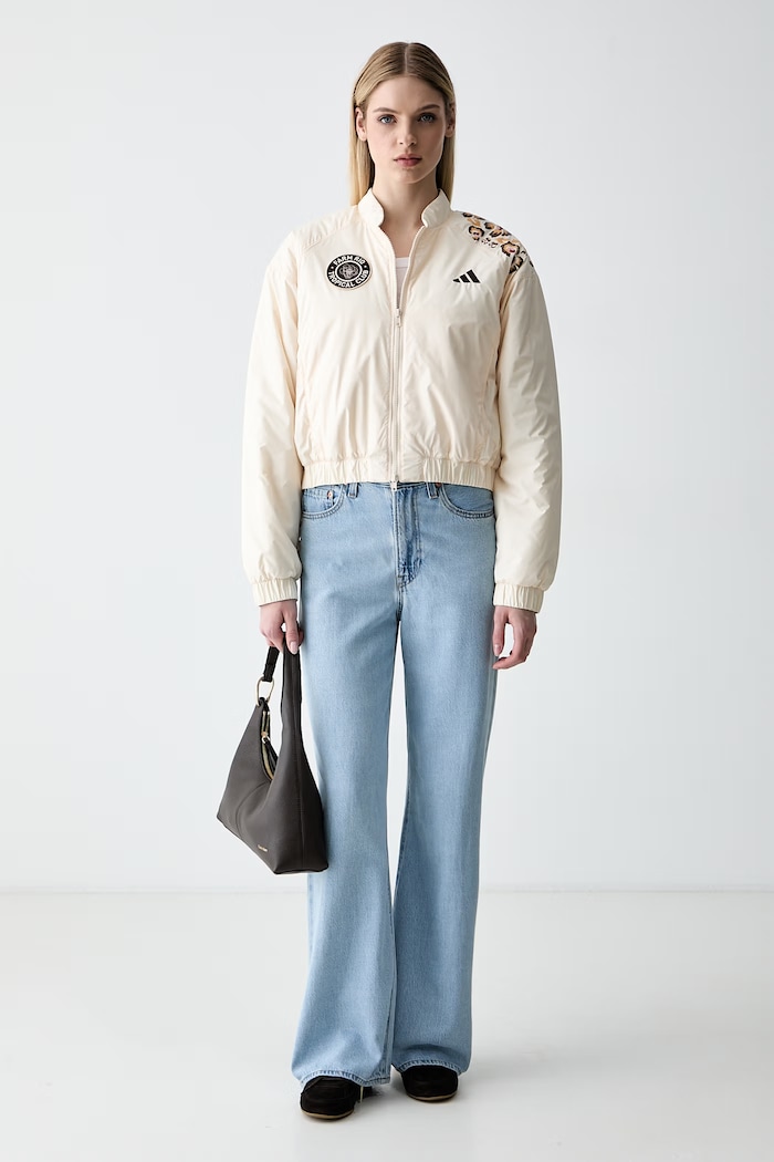 adidas krótka kurtka damska x Farm Rio KR0283 beżowy AW26