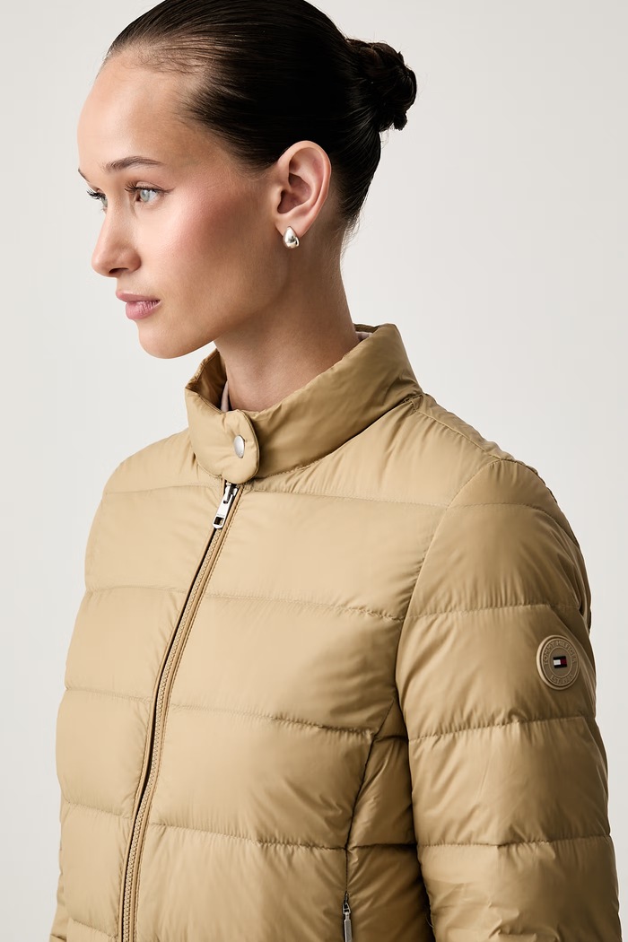 Tommy Hilfiger πουπουλένιο μπουφάν γυναικείο μπεζ WW0WW51094
