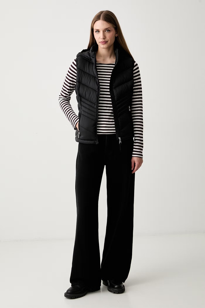 DKNY bezrękawnik z kapturem damski DLEMPZ24 czarny AW26