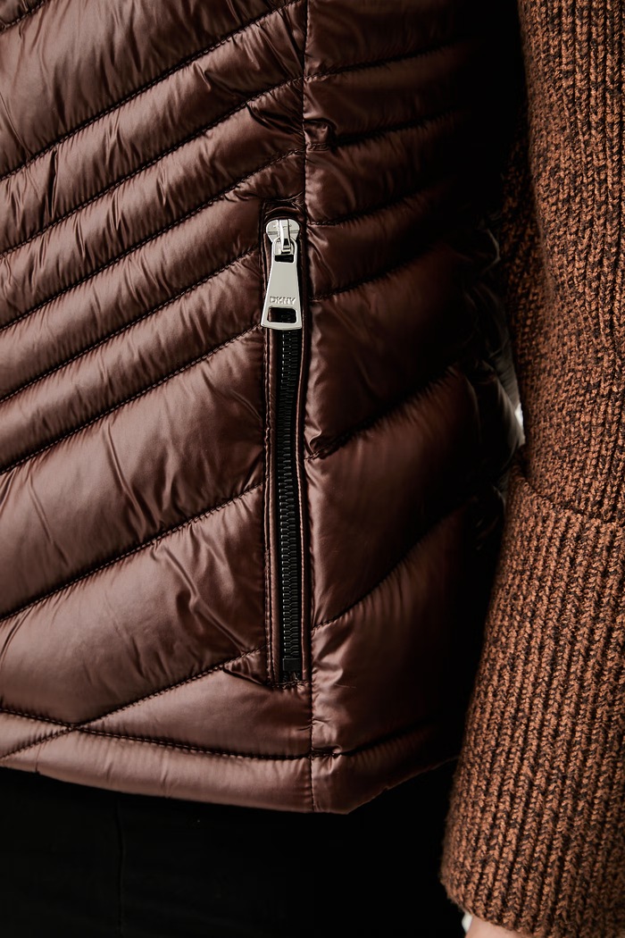 DKNY bezrękawnik damski DLEMPY46 brązowy