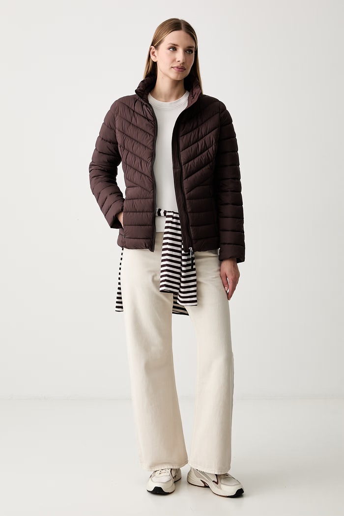 DKNY kurtka pikowana damska DLEMPY44 brązowy AW26