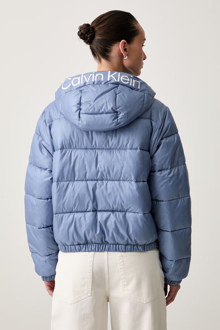 Oblačila Calvin Klein Jeans kratka jakna ženska LV047G507G modra