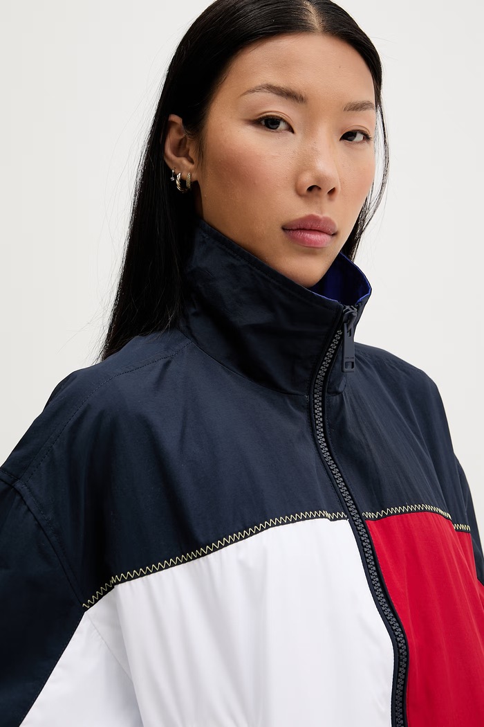 Tommy Jeans prechodná bunda dámska tmavomodrá DW0DW22914