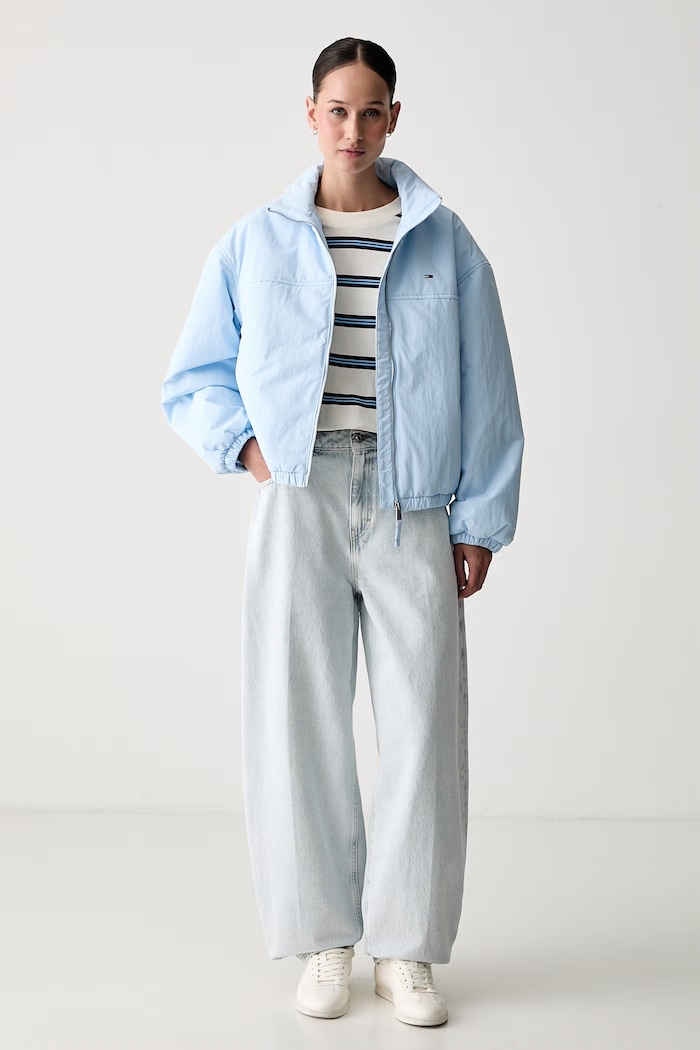 Tommy Jeans jakna ženska DW0DW22908 modra AW26