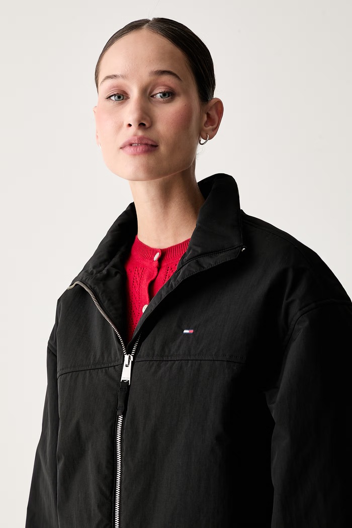 Tommy Jeans jakna za žene crna DW0DW22908