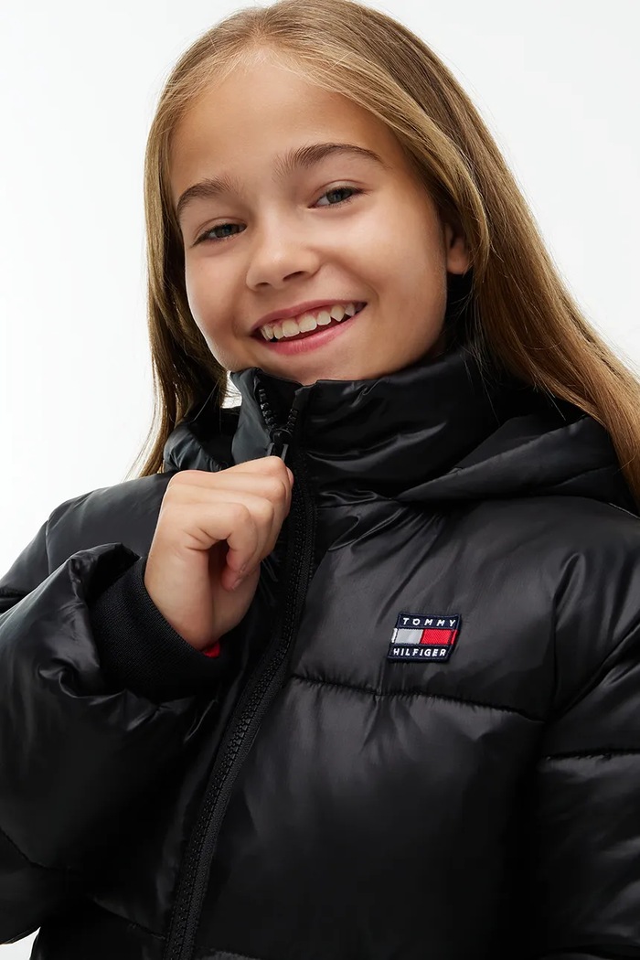 Kurtka dziecięca Tommy Hilfiger czarny KG0KG09586.9BY2