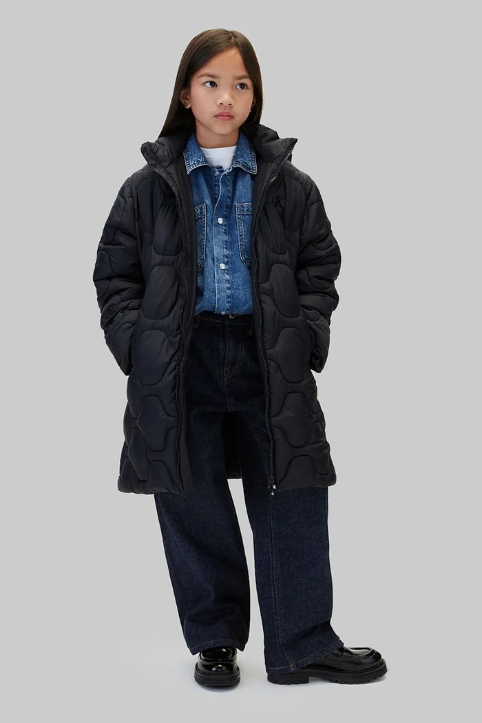 Długa kurtka dziecięca Calvin Klein Jeans LVCKFJM16G.9BY2 czarny