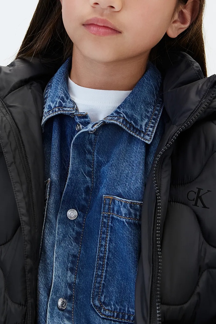Długa kurtka dziecięca Calvin Klein Jeans czarny LVCKFJM16G.9BY2